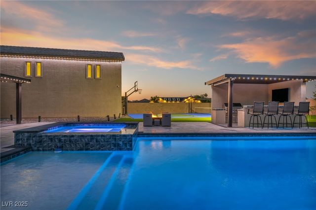 8528 Baltimore Heights Court, Las Vegas, NV 89113