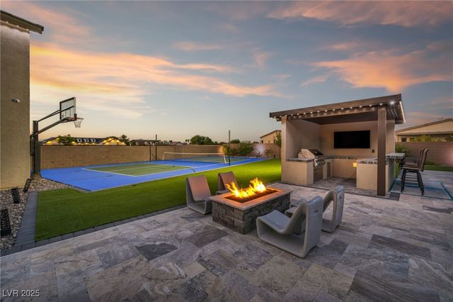 8528 Baltimore Heights Court, Las Vegas, NV 89113