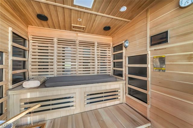 8528 Baltimore Heights Court, Las Vegas, NV 89113