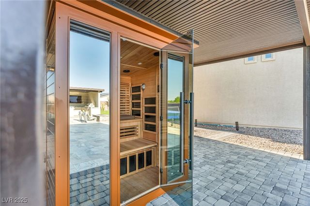 8528 Baltimore Heights Court, Las Vegas, NV 89113