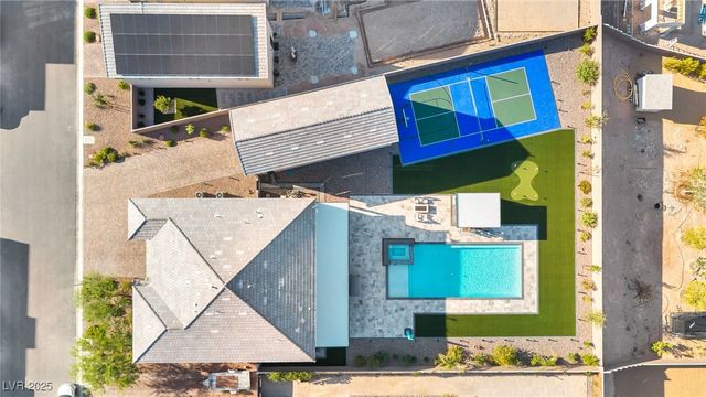 8528 Baltimore Heights Court, Las Vegas, NV 89113