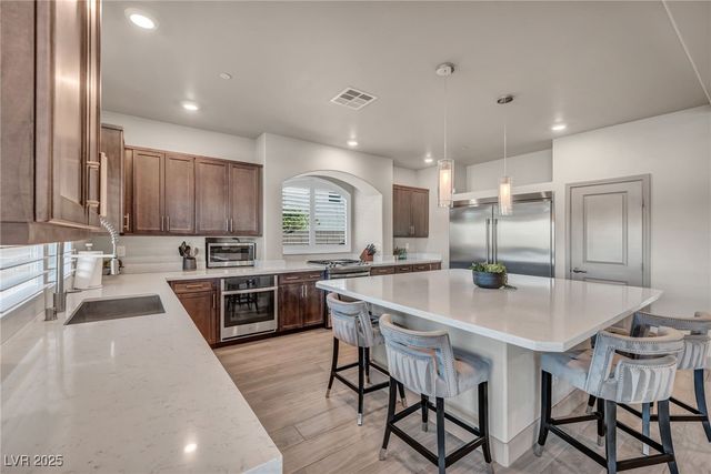 8528 Baltimore Heights Court, Las Vegas, NV 89113