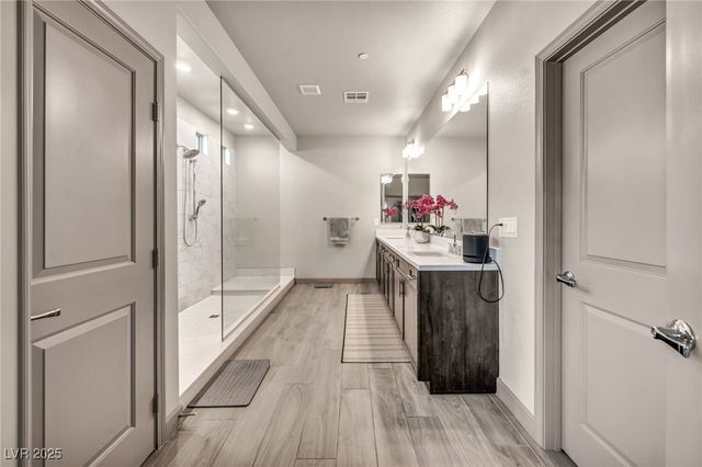 8528 Baltimore Heights Court, Las Vegas, NV 89113