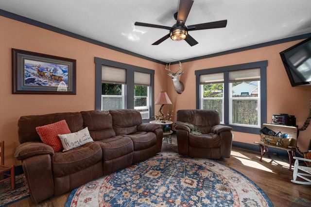 11437 County Road 3136 D, Mount Enterprise, TX 75681