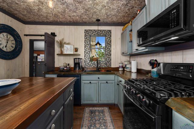 11437 County Road 3136 D, Mount Enterprise, TX 75681