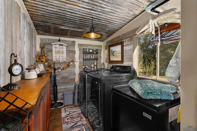 11437 County Road 3136 D, Mount Enterprise, TX 75681