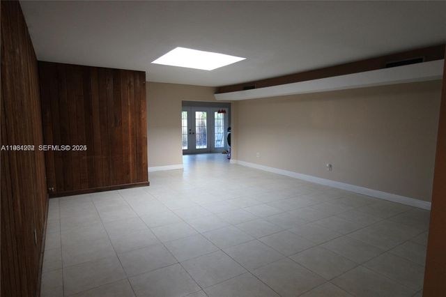 6713 Kingsmoor Way 6713, Miami Lakes, FL 33014