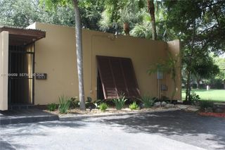 6713 Kingsmoor Way 6713, Miami Lakes, FL 33014