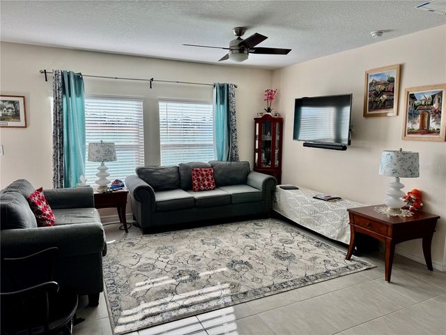 993 CALICO POINTE CIRCLE, Groveland, FL 34736