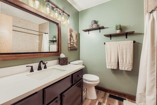 1830 121st Lane NW 611, Coon Rapids, MN 55448