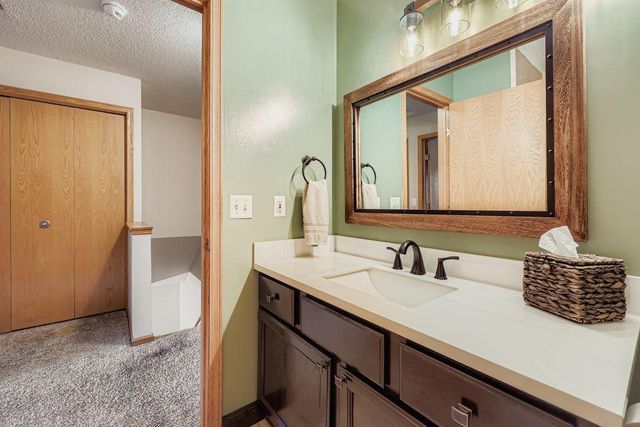 1830 121st Lane NW 611, Coon Rapids, MN 55448