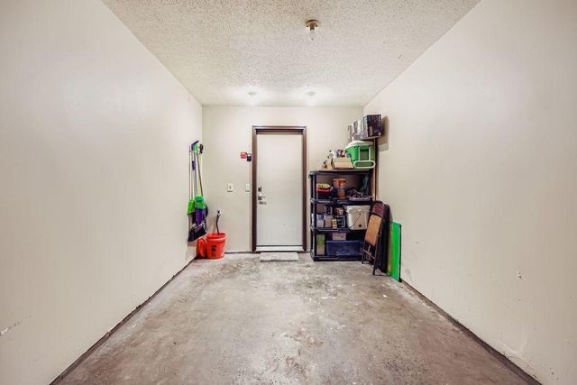 1830 121st Lane NW 611, Coon Rapids, MN 55448