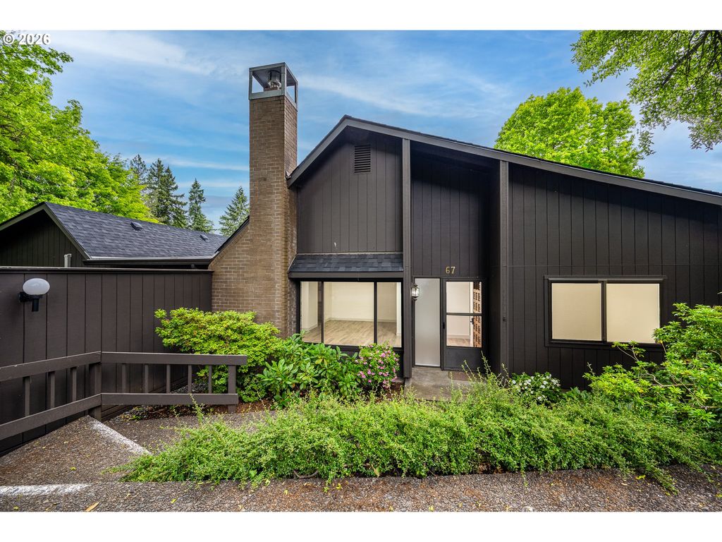 67 WESTBROOK Way, Eugene, OR 97405