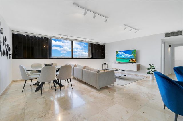 2368 CALLE LAUREL 7-E, San Juan, PR 00913