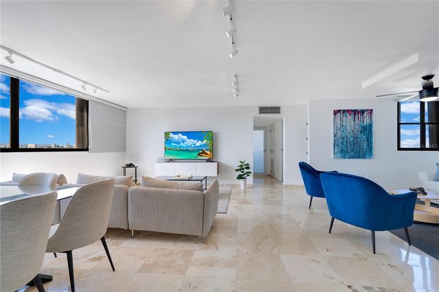 2368 CALLE LAUREL 7-E, San Juan, PR 00913