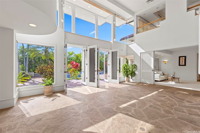 3124 Noela Drive, Honolulu, HI 96815