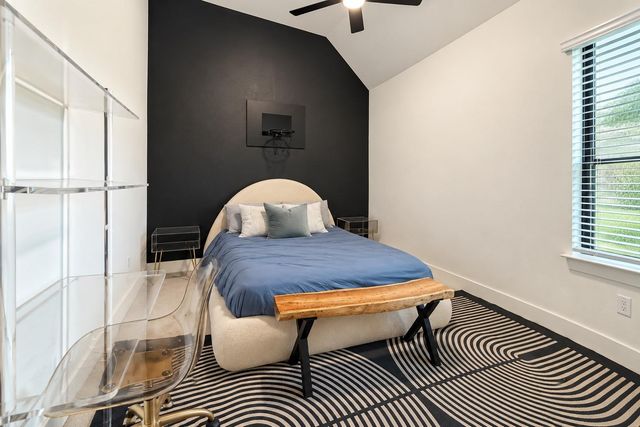 154 Little Stream CV, Austin, TX 78737
