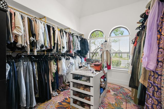 154 Little Stream CV, Austin, TX 78737