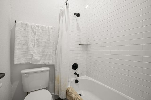 154 Little Stream CV, Austin, TX 78737
