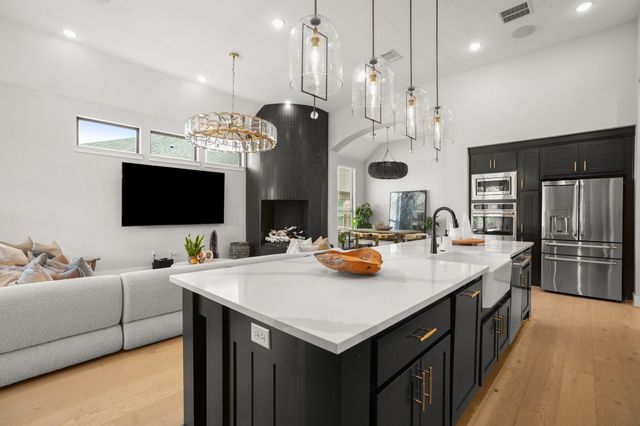 154 Little Stream CV, Austin, TX 78737