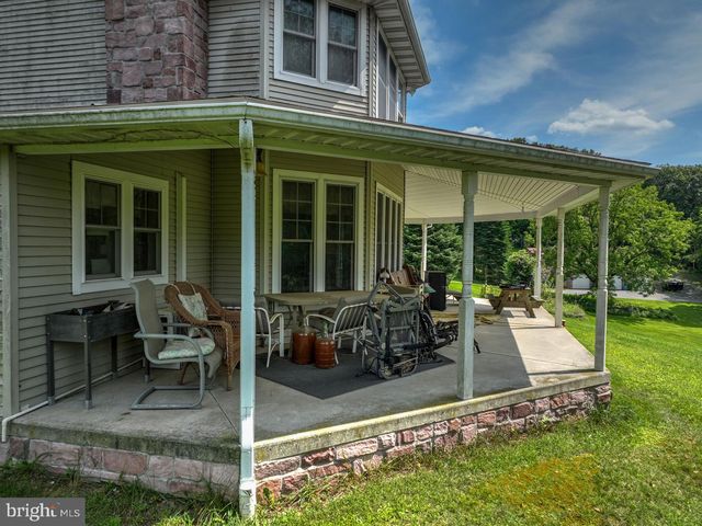100 ESHELMAN LN, Mohnton, PA 19540