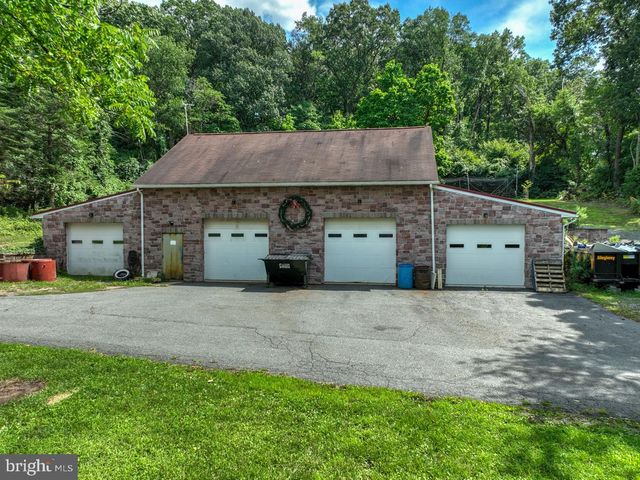 100 ESHELMAN LN, Mohnton, PA 19540