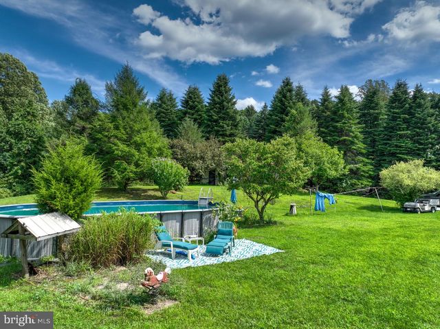 100 ESHELMAN LN, Mohnton, PA 19540
