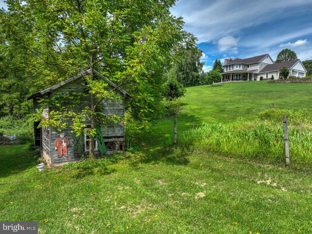 100 ESHELMAN LN, Mohnton, PA 19540