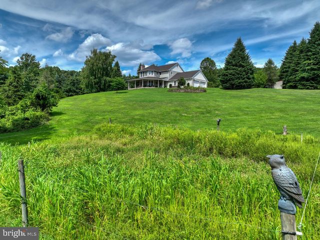 100 ESHELMAN LN, Mohnton, PA 19540