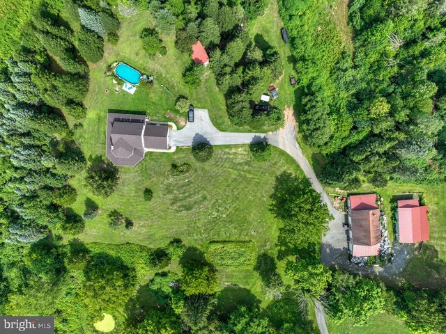 100 ESHELMAN LN, Mohnton, PA 19540