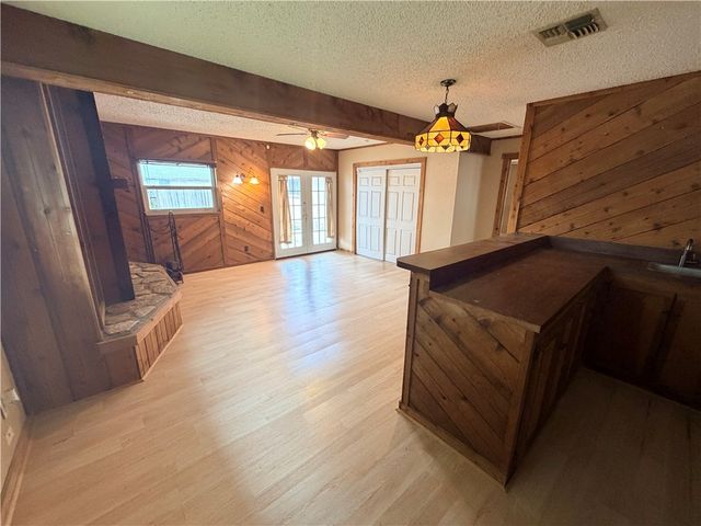 3206 Meadow Ridge Dr, Corpus Christi, TX 78418