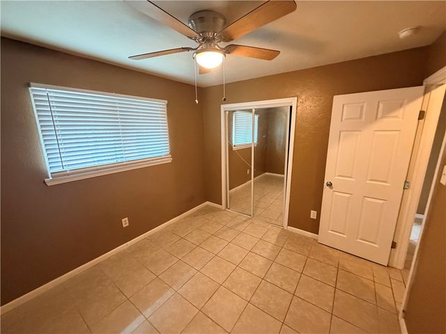3206 Meadow Ridge Dr, Corpus Christi, TX 78418