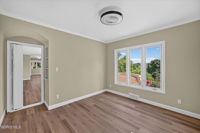 2708 Riverview Drive, Maumee, OH 43537