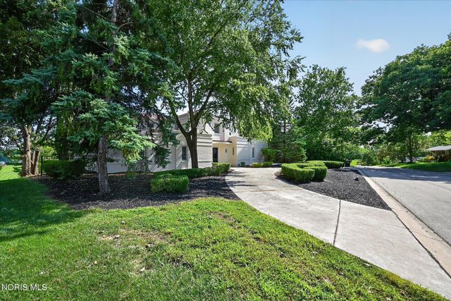2708 Riverview Drive, Maumee, OH 43537