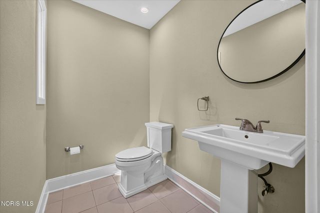 2708 Riverview Drive, Maumee, OH 43537
