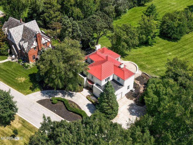 2708 Riverview Drive, Maumee, OH 43537