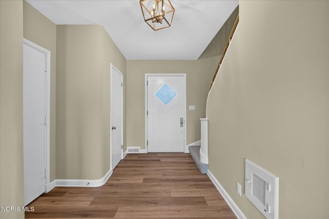 2708 Riverview Drive, Maumee, OH 43537