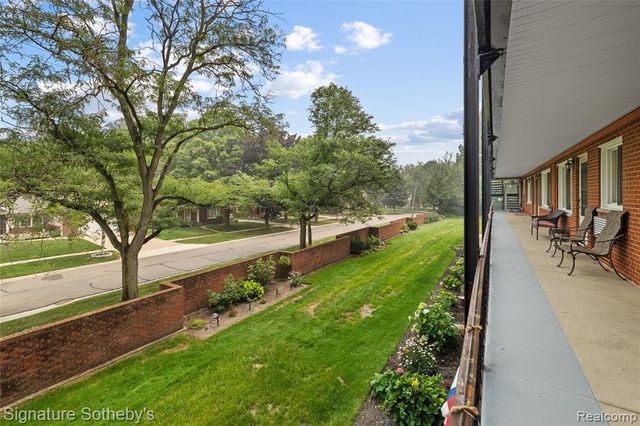 2820 Woodslee Drive 205, Royal Oak, MI 48073