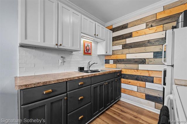 2820 Woodslee Drive 205, Royal Oak, MI 48073