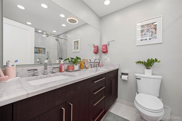 15879 Millar Road, Clinton Township, MI 48036