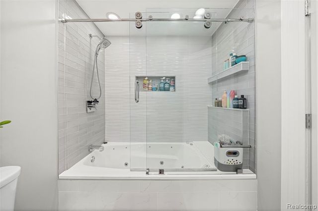 15879 Millar Road, Clinton Township, MI 48036