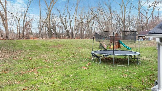 15879 Millar Road, Clinton Township, MI 48036