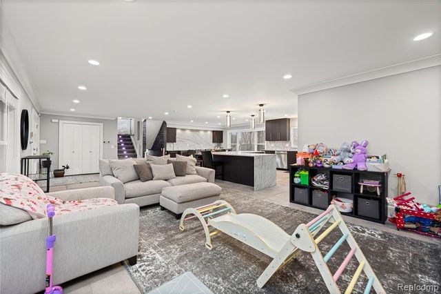 15879 Millar Road, Clinton Township, MI 48036