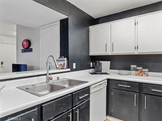 2403 Country, Santa Maria, CA 93455