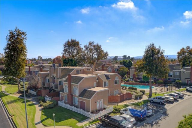 2403 Country, Santa Maria, CA 93455