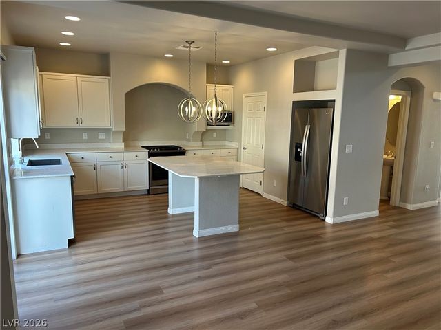 6398 Jackson Spring Road, Las Vegas, NV 89118