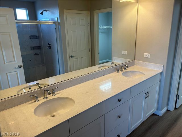 6398 Jackson Spring Road, Las Vegas, NV 89118