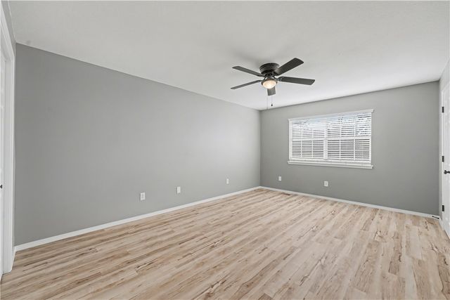 920 S 25th Street, Rogers, AR 72758