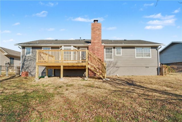920 S 25th Street, Rogers, AR 72758
