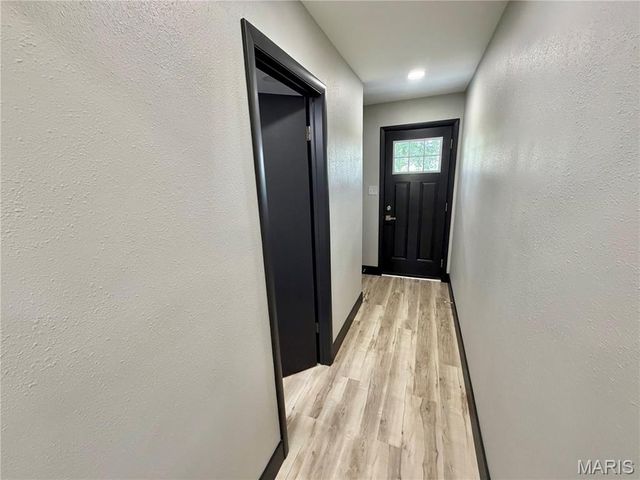 5573 State Route 160, Highland, IL 62249
